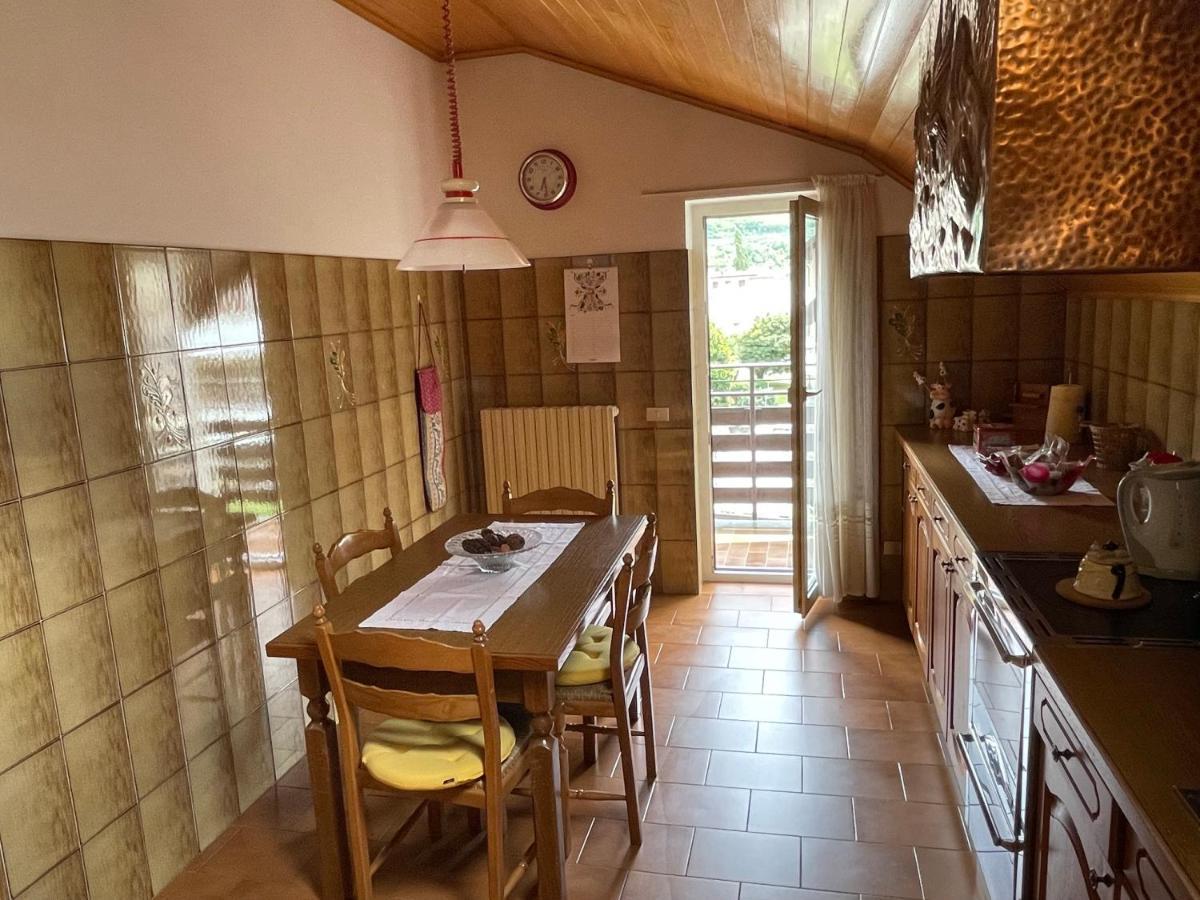 Casa Dolce Casa Apartment ตีราโน ภายนอก รูปภาพ